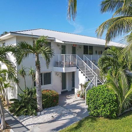 Sunshine Shores Boutique Apartments Palm Beach Shores Dış mekan fotoğraf