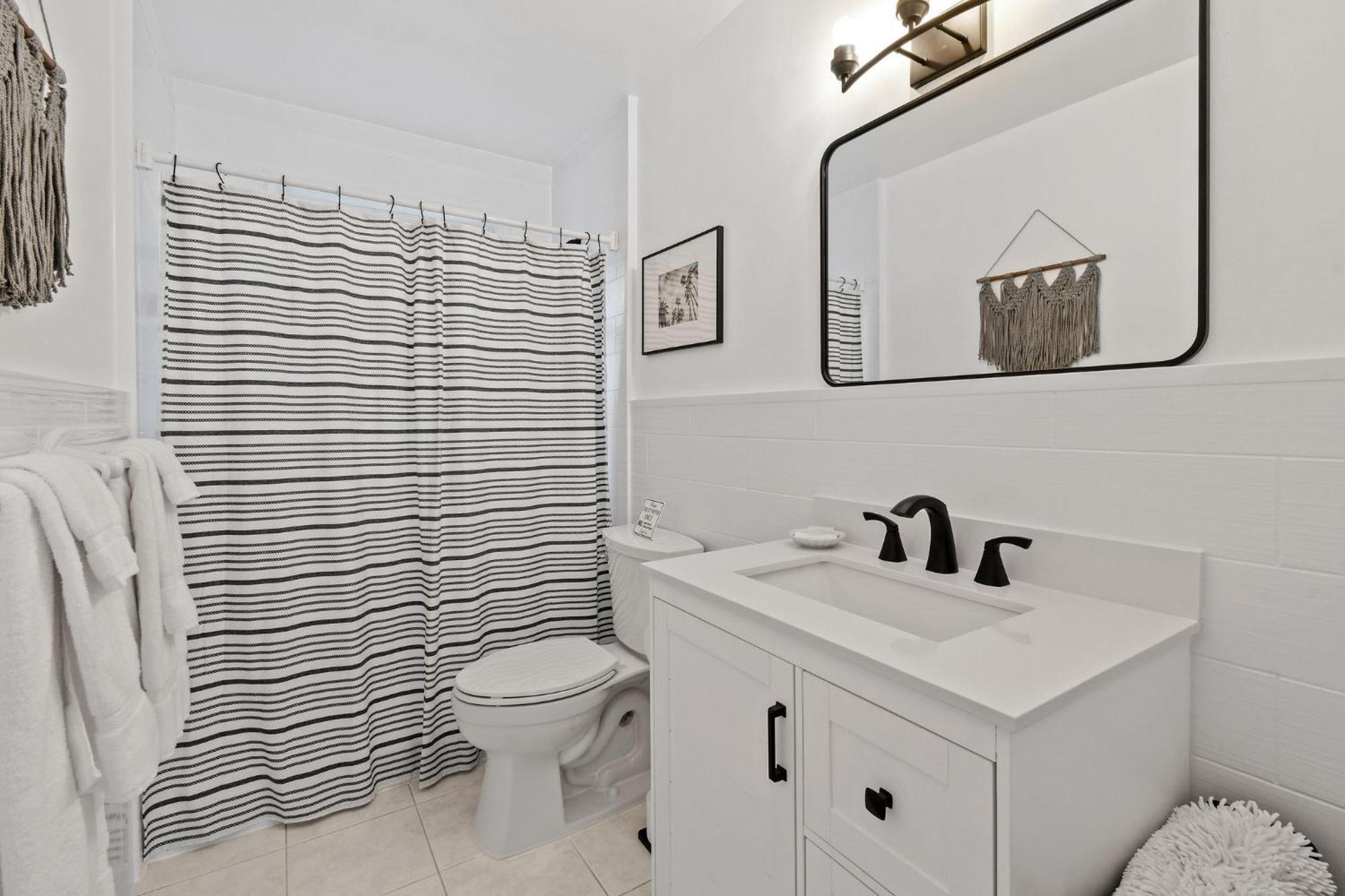 Sunshine Shores Boutique Apartments Palm Beach Shores Dış mekan fotoğraf