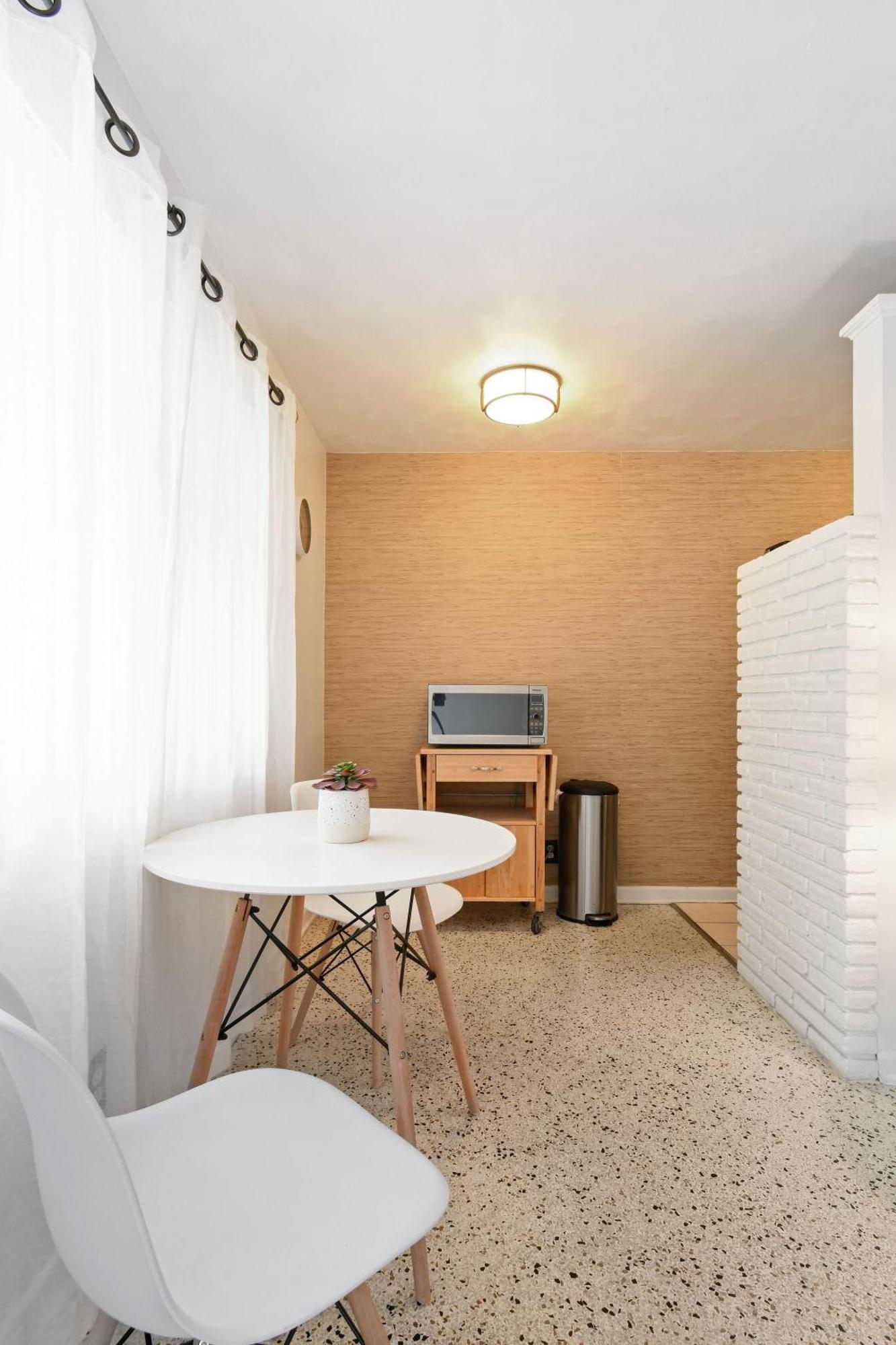 Sunshine Shores Boutique Apartments Palm Beach Shores Dış mekan fotoğraf