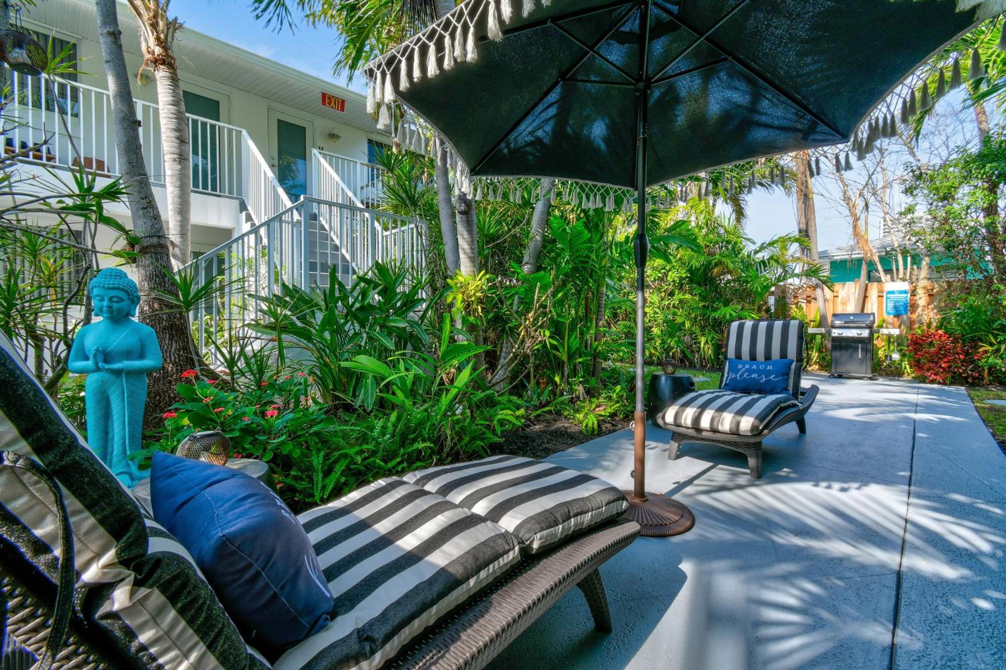 Sunshine Shores Boutique Apartments Palm Beach Shores Dış mekan fotoğraf